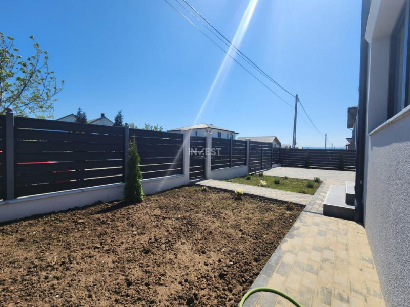 CASA PREMIUM 4 CAMERE, 2 BAI, 115 MP UTILI, 400 MP TEREN, MIROSLAVA