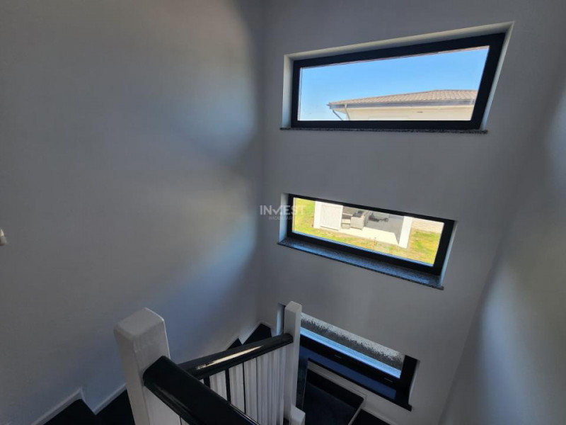 CASA PREMIUM 4 CAMERE, 2 BAI, 115 MP UTILI, 400 MP TEREN, MIROSLAVA
