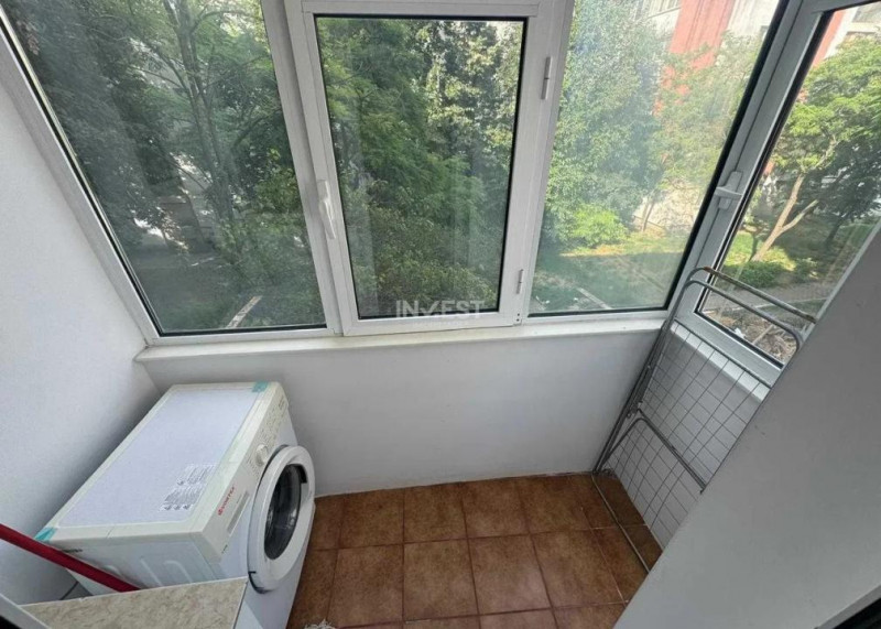 Garsonieră renovată în Nicolina - etajul 2 - aproape de Centru