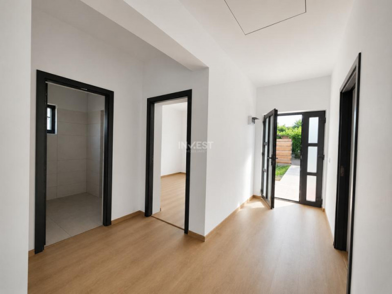 Casa individuala, cu 3 camere, plan parter, zona Horpaz