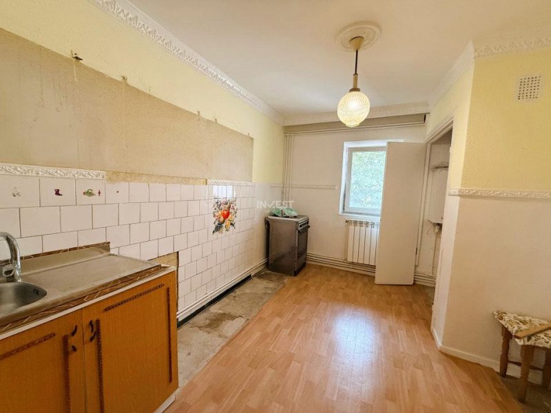 Apartament cu 4 camere lângă Mănăstirea Frumoasa - etajul 3 - bloc 1983