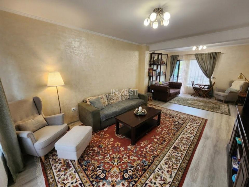 Casa de vanzare 120mp utili, 3 bai zona Valea Adanca-Mega Image