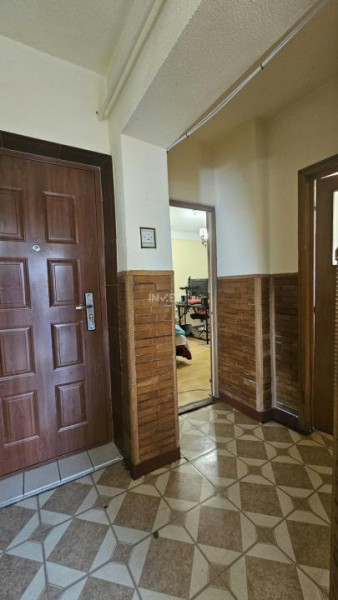 Centru - apartament 2 camere  60mp etaj2