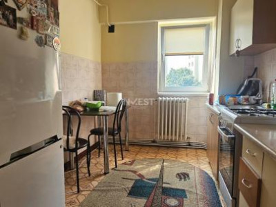 Centru - apartament 2 camere  60mp etaj2