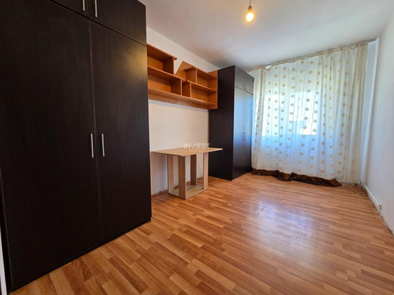 Vanzare 2 camere, etaj intermediar