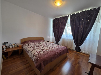 Apartament 3 camere, etaj intermediar, Piata Voievozilor Alexandru cel Bun