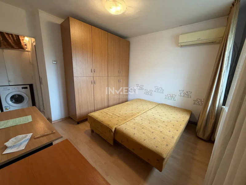 Apartament 2 camere, decomandat, 51 mp, zona Nicolina 2, Iași