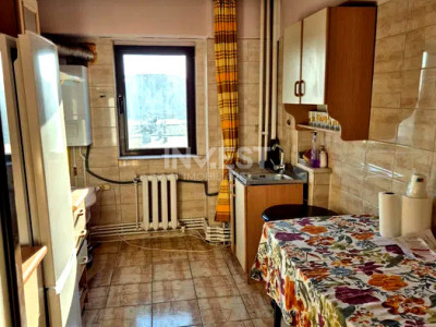 Apartament 3 camere, decomandat, zona Pacurari - Posta, Iasi