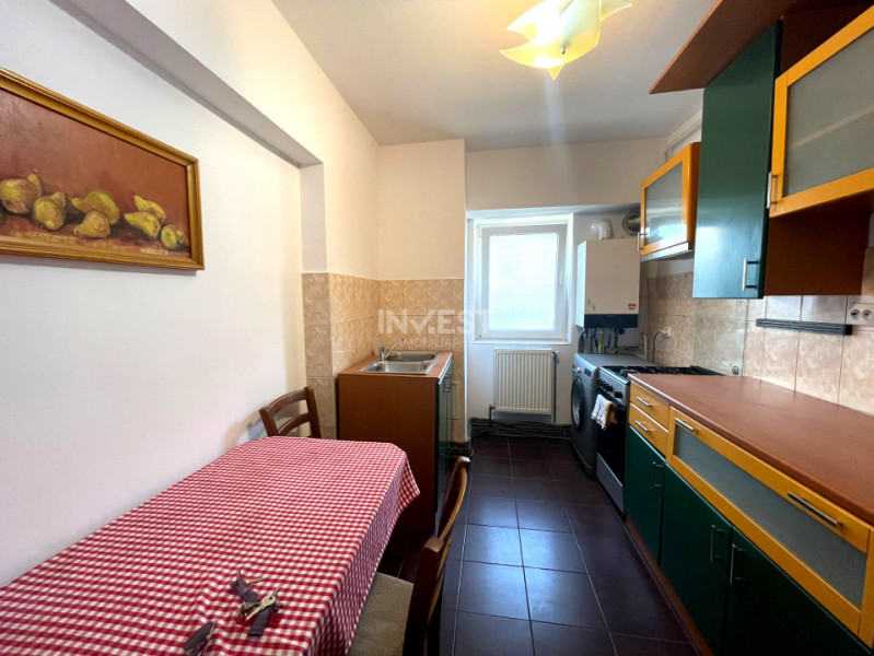 Apartament 3 camere, decomandat, zona Pacurari, Iasi