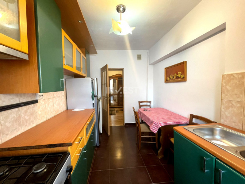 Apartament 3 camere, decomandat, zona Pacurari, Iasi
