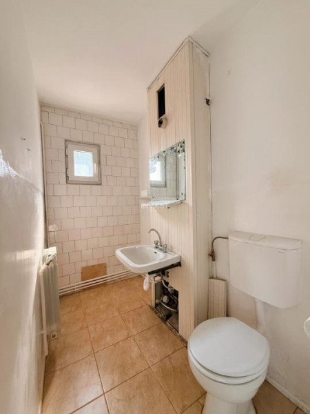 Apartament cu 4 camere în cartierul Frumoasa - etajul 3 - bloc 1983