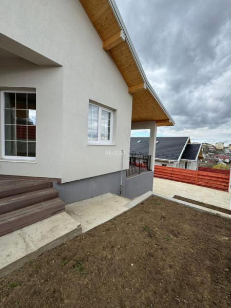 CASA INDIVIDUALA 4 CAMERE + BECI , PLACA DE BETON PESTE ETAJ , VALEA ADANCA 