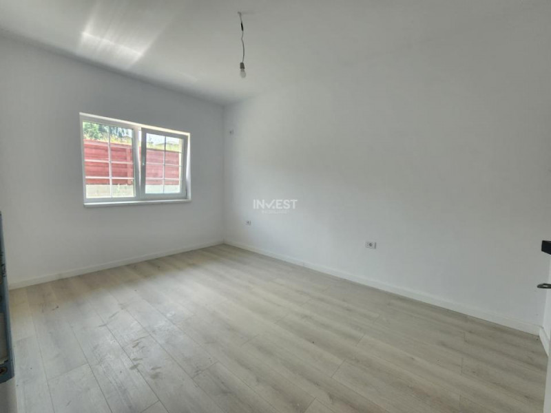 CASA INDIVIDUALA 4 CAMERE + BECI , PLACA DE BETON PESTE ETAJ , VALEA ADANCA 