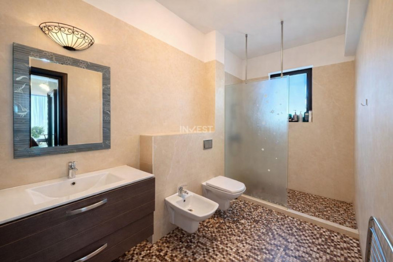 Apartament mobilat 68 MP Utili - etaj intermediar cu lift - zona Cetățuia-Iași