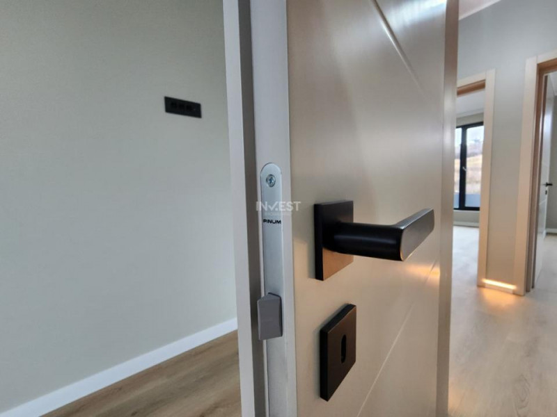 CASA 4 CAMERE , 2 BAI , 120mp utili, Miroslava, Clasa energetica A, Comision 0% 