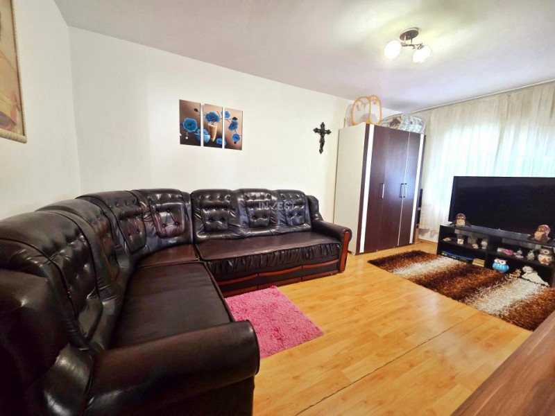 Apartament 2 camere, decomandate, Piata Alexandru cel Bun