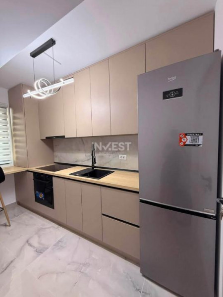 Apartament 1 camera zona Hlincea - Loc de parcare inclus 