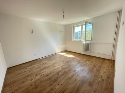 Garsoniera-Tatarasi-etaj intermediar-bloc fara risc