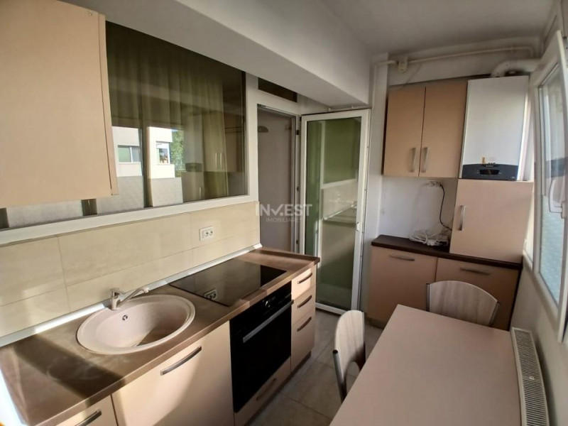 Apartament 2 camere de închiriat, etajul 1, Complex Răsărit de Soare, 500 euro