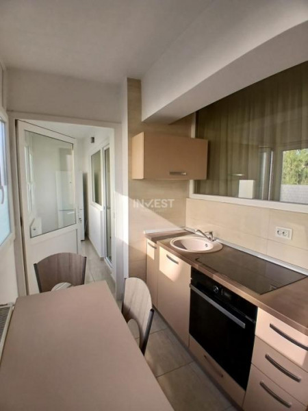 Apartament 2 camere de închiriat, etajul 1, Complex Răsărit de Soare, 500 euro