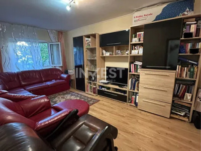 Apartament 3 camere, decomandat, zona Canta - Profi, Iasi