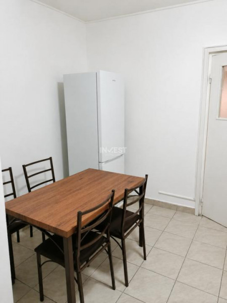 Apartament 2 camere de inchiriat zona Tatarasi - Ateneu, loc de parcare inclus