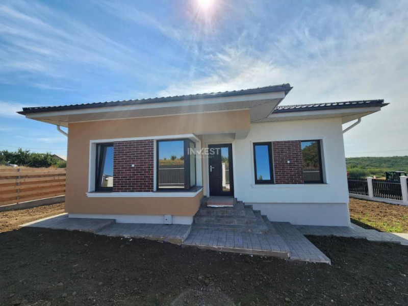Casa individuala cu 4 camere CIURBESTI , COMISION 0% , TVA INCLUS !!!