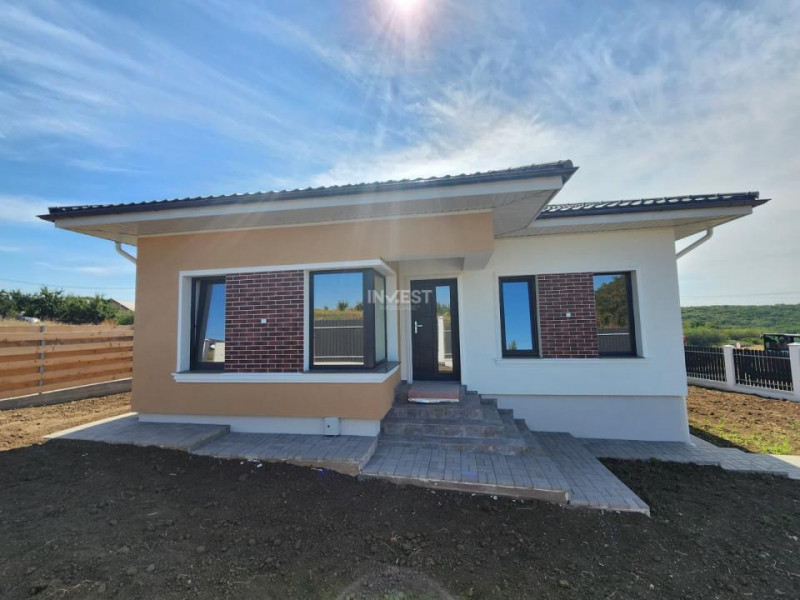 Casa individuala cu 4 camere CIURBESTI , COMISION 0% , TVA INCLUS !!!