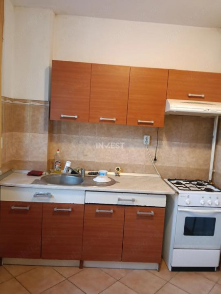 Centru - apartament 2 camere, etajul 2 