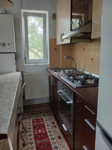 Apartament 3 camere, Păcurari, 400 euro