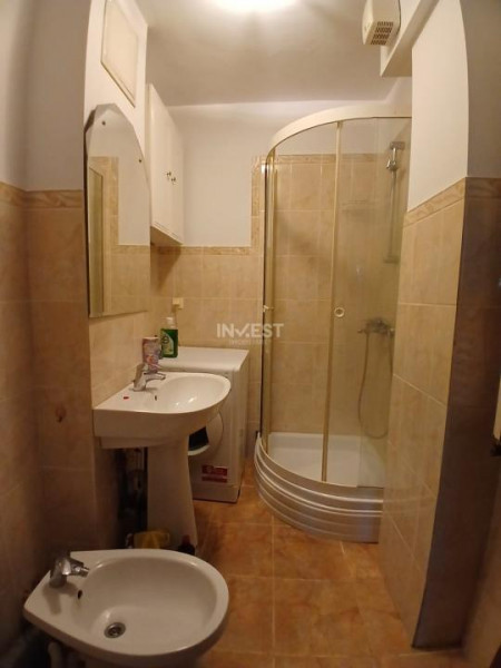 Apartament 3 camere, Păcurari, 400 euro