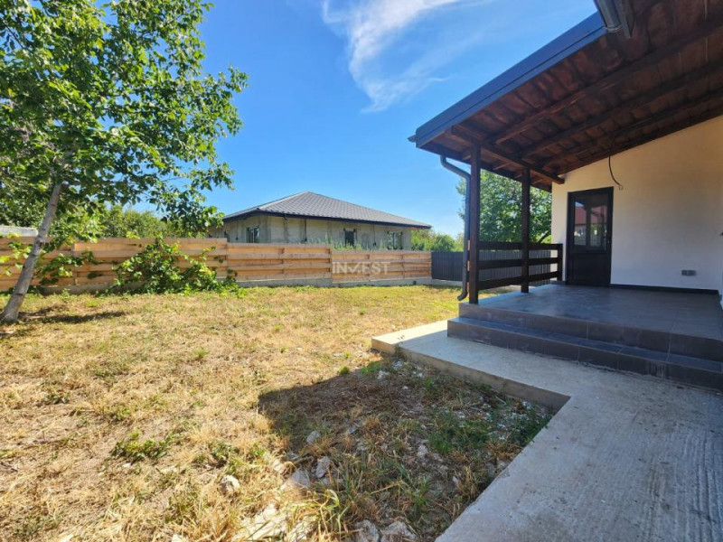 CASA INDIVIDUALA, 3 CAMERE, 400 MP TEREN,CIURBESTI