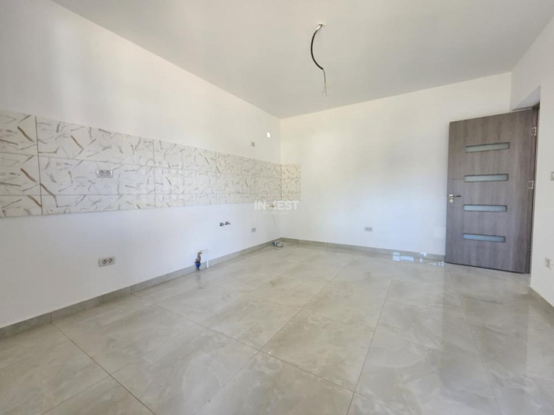 CASA INDIVIDUALA, 3 CAMERE, 400 MP TEREN,CIURBESTI