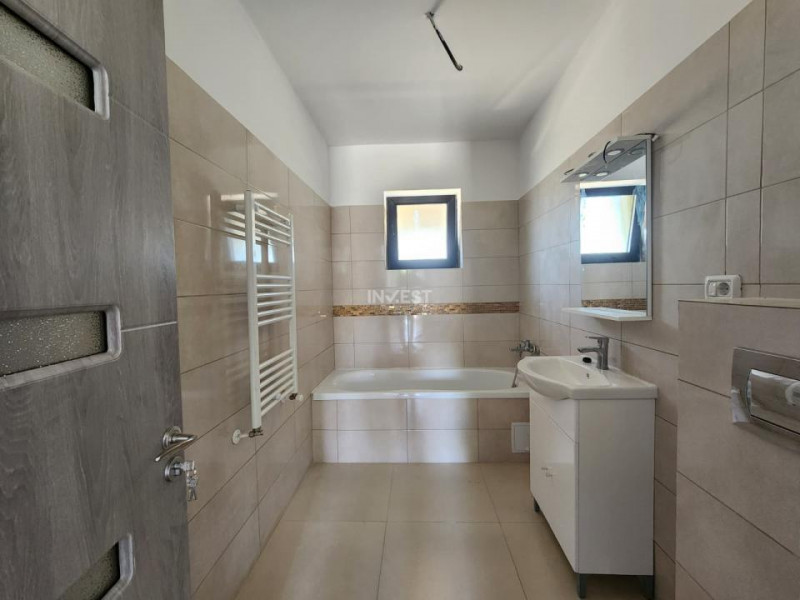 CASA INDIVIDUALA, 3 CAMERE, 400 MP TEREN,CIURBESTI