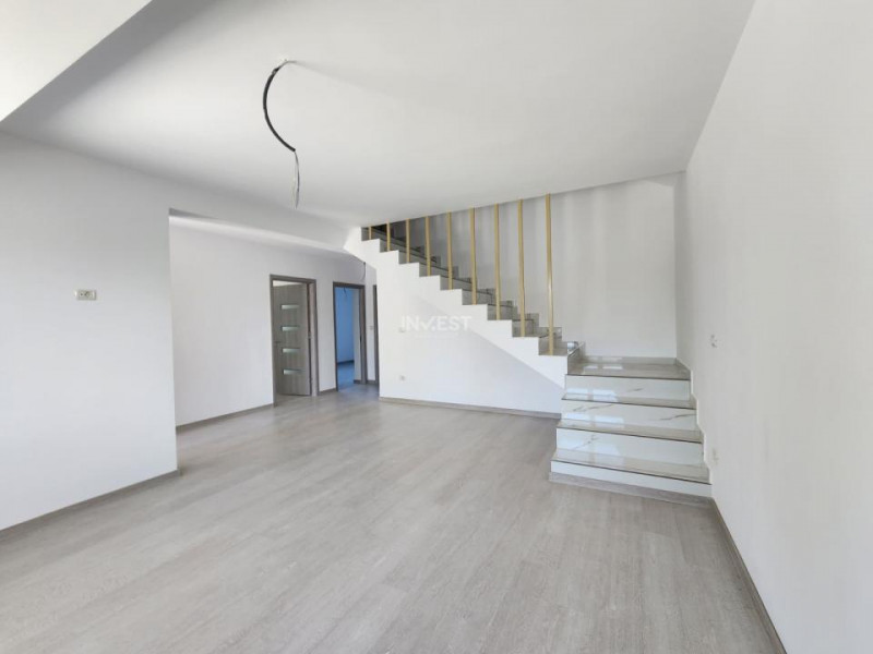 CASA INDIVIDUALA, 3 CAMERE, 400 MP TEREN,CIURBESTI