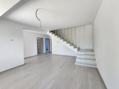 CASA INDIVIDUALA, 3 CAMERE, 400 MP TEREN,CIURBESTI-FINALIZATA SI INTABULATA