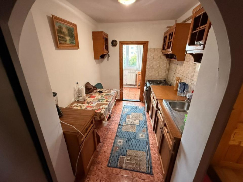 Apartament 2 camere, decomandat, zona Canta, Iasi