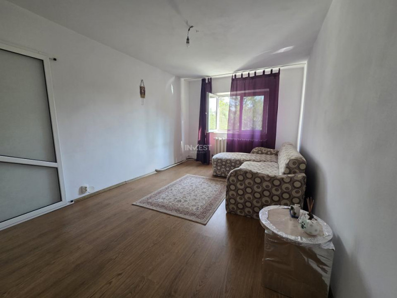 Apartament de 2 camere, decomandate, etaj 2, Dacia