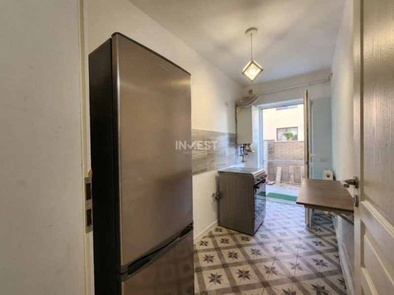 APARTAMENT CU 1 CAMERA SI CURTE - VISOIANU