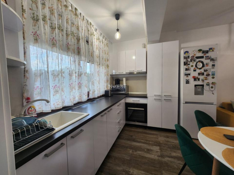 Apartament 3 camere, bloc nou ,loc de parcare inclus in pret, zona CUG-str Veche