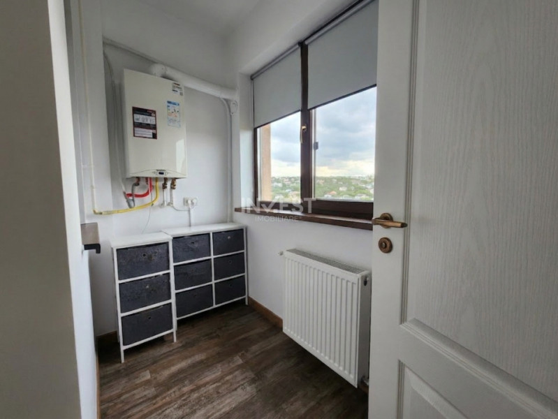 Apartament 3 camere, bloc nou ,loc de parcare inclus in pret, zona CUG-str Veche