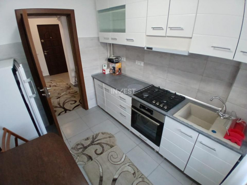 Apartament 2 camere decomandat, 2 balcoane, Canta, 400 €/lună