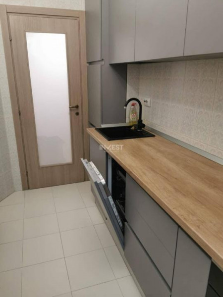 Apartament 2 camere de inchiriat zona Visoianu