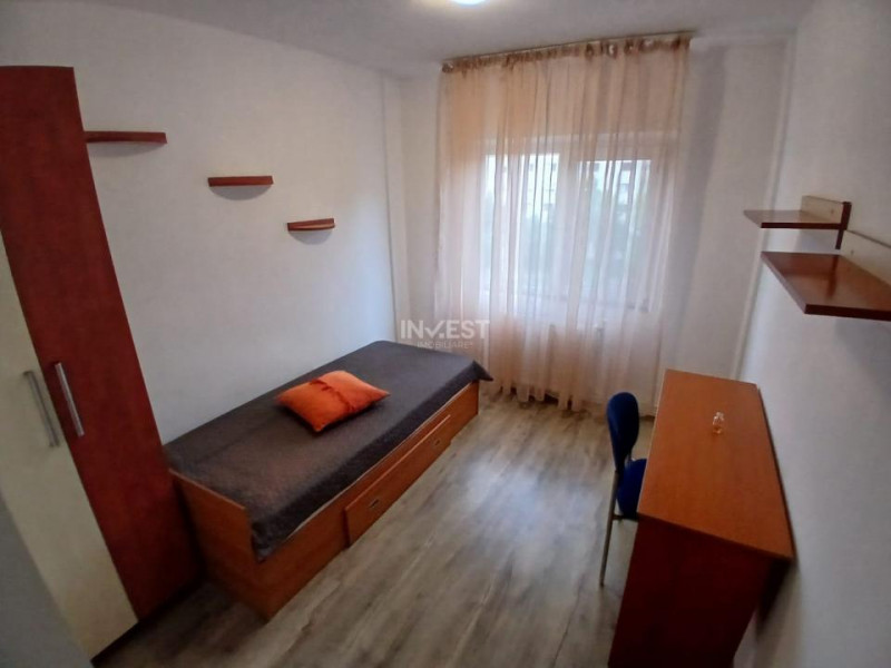 Apartament cu 4 camere, zona Gară, 80 mp, 2 băi, 680 €/lună