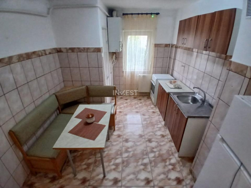 Apartament cu 4 camere, zona Gară, 80 mp, 2 băi, 680 €/lună