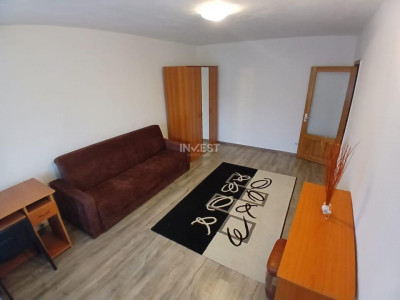 Apartament cu 4 camere, zona Gară, 80 mp, 2 băi, 680 €/lună