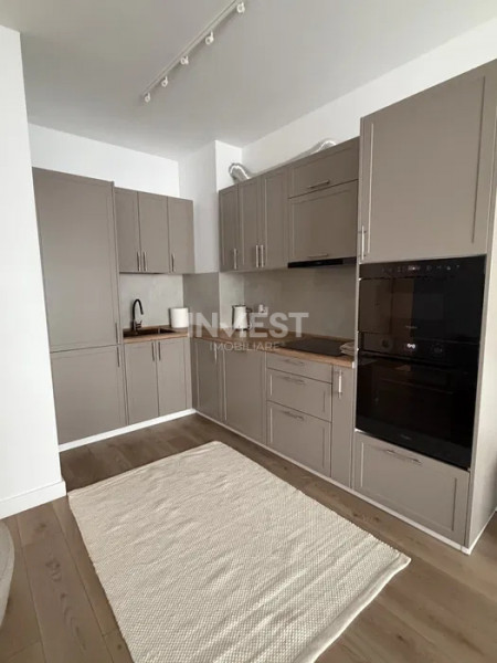 Apartament 3 camere de inchiriat Silk District l Loc parcare interioara inclus