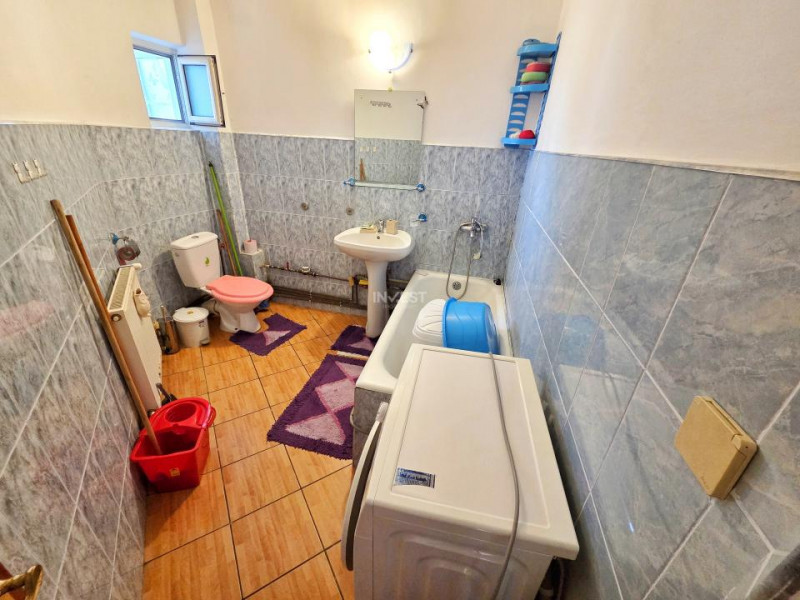 Apartament 2 camere, decomandate, Piata Alexandru cel Bun