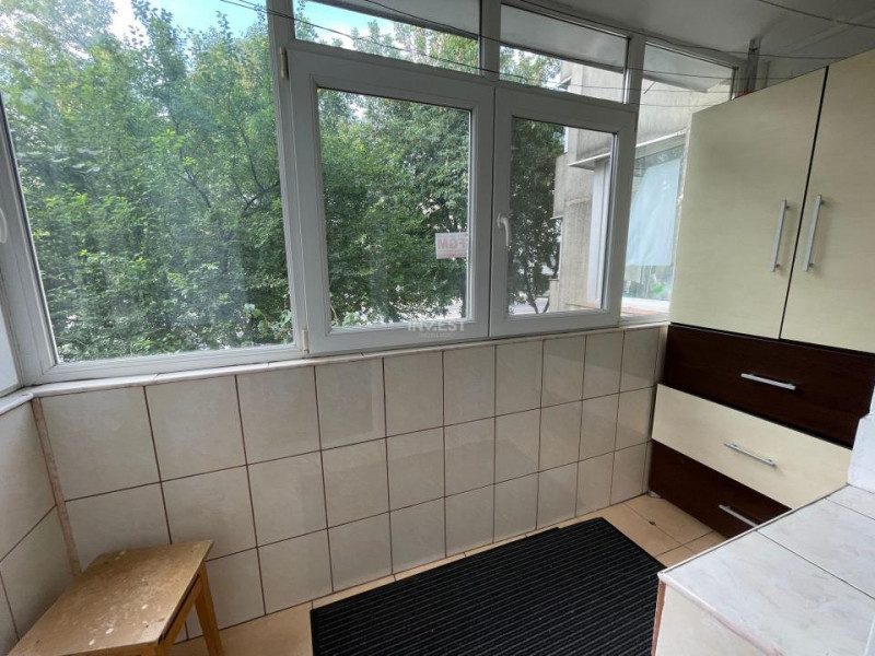  Apartament 3 Camere Autogara Păcurari , Ideal pentru Studenți, Mutare Imediată