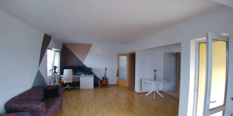 Apartament 3 camere decomandate - Canta mobilat si utliat 95mp